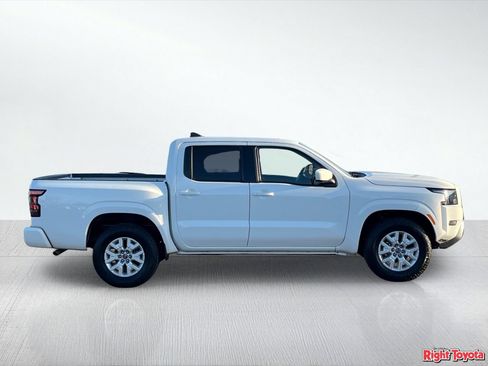 Used 2022 Nissan Frontier SV RWD image 7