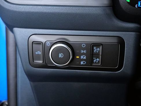 Certified 2025 Ford Maverick Lobo AWD/4WD image 21