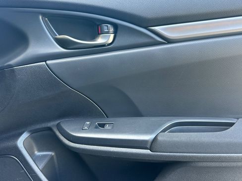 Used 2019 Honda Civic Sport image 19