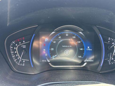 Used 2020 Hyundai Santa Fe SEL w/ Convenience Package AWD/4WD image 11