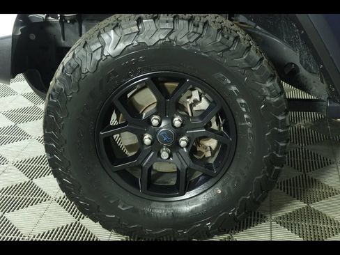 Used 2024 Jeep Wrangler Unlimited AWD/4WD image 11