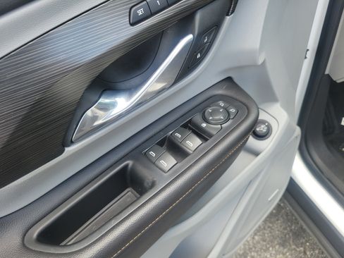 Used 2019 GMC Terrain SLT w/ Preferred Package FWD image 25