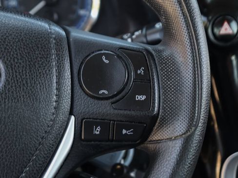 Used 2019 Toyota Corolla LE w/ Carpet Mat Package (TMS) FWD image 24