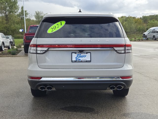 Used 2024 Lincoln Aviator Reserve w/ Elements Package Plus AWD/4WD image 13