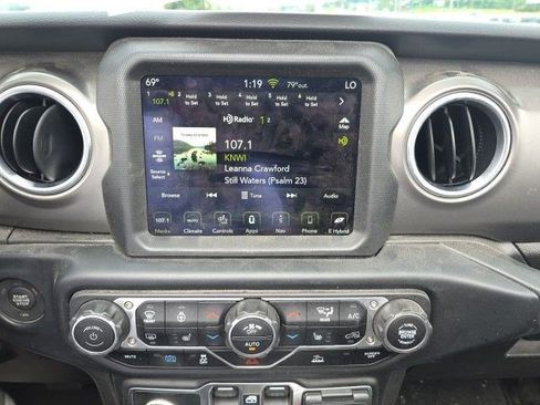 Used 2023 Jeep Wrangler Unlimited Rubicon 4xe w/ Cold Weather Group AWD/4WD image 19