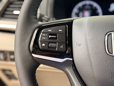 New 2026 Honda Odyssey Touring image 36