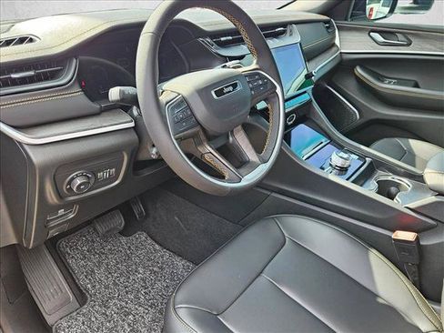 New 2026 Jeep Grand Cherokee Limited AWD/4WD image 3