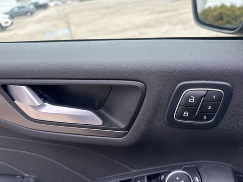 Used 2023 Ford Escape Active w/ Tech Pack #2 image 9