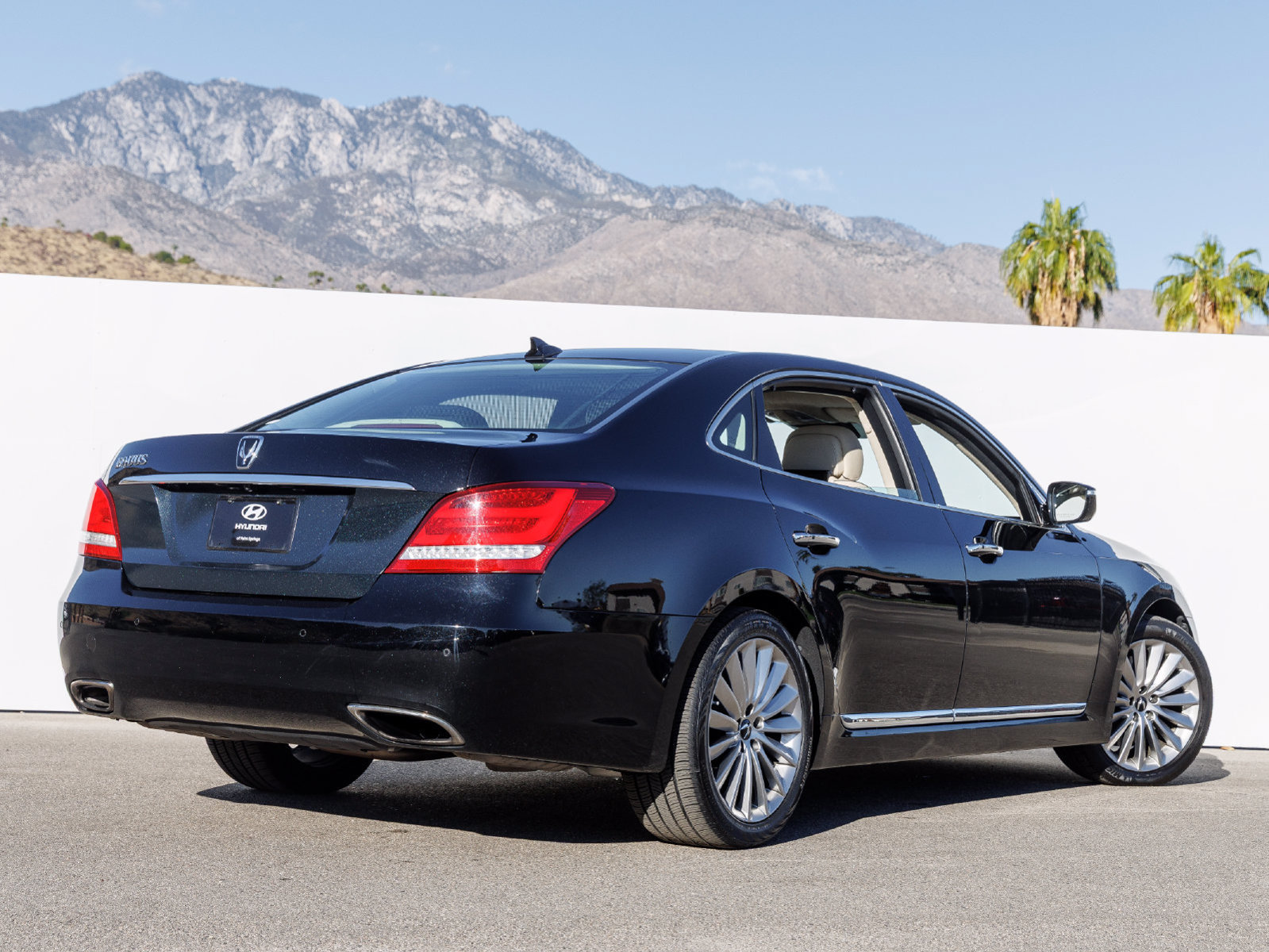 Used 2016 Hyundai Equus Ultimate RWD image 13
