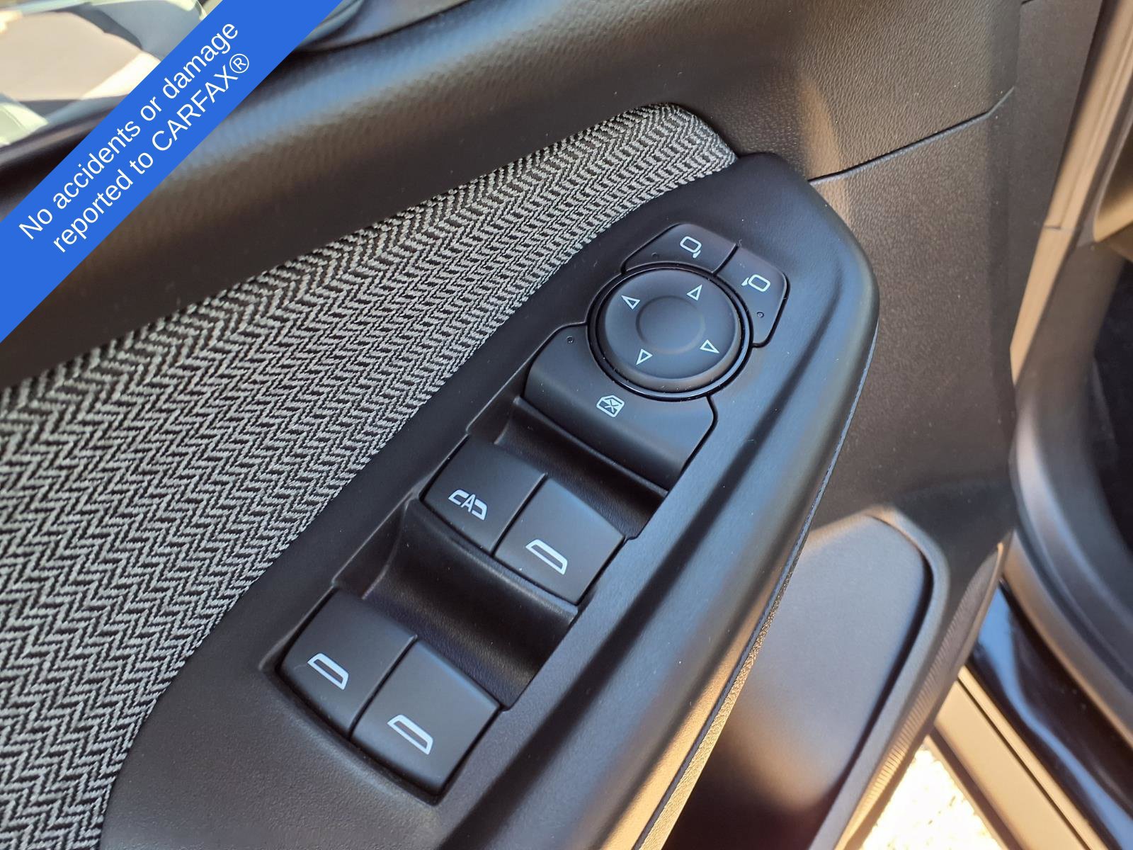 Used 2024 Chevrolet TrailBlazer LT w/ LT Cold Weather Package AWD/4WD image 15