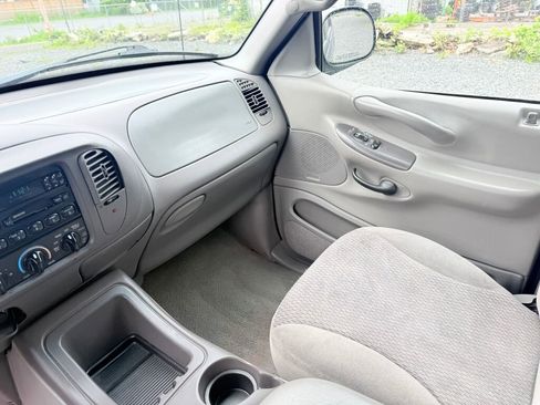 Used 1998 Ford Expedition XLT AWD/4WD image 14