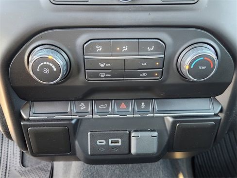 Used 2021 Chevrolet Silverado 1500 Custom Trail Boss w/ LPO, Dark Essentials Package image 18