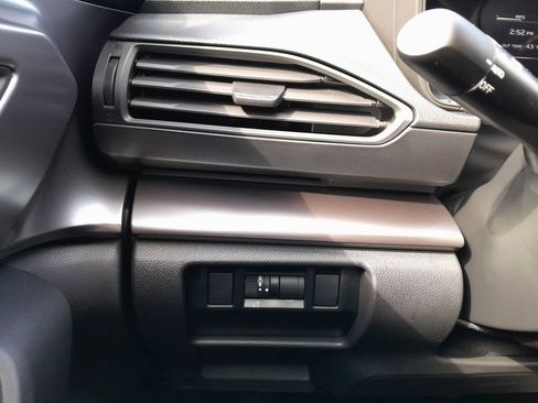 Certified 2025 Subaru Impreza 2.0i image 16