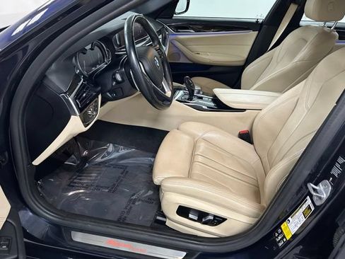Used 2019 BMW 530i xDrive w/ Convenience Package AWD/4WD image 12