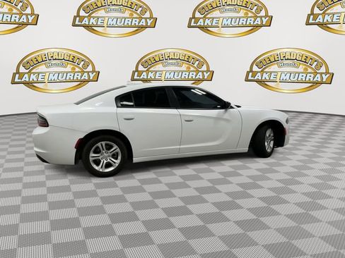 Used 2023 Dodge Charger SXT RWD image 3