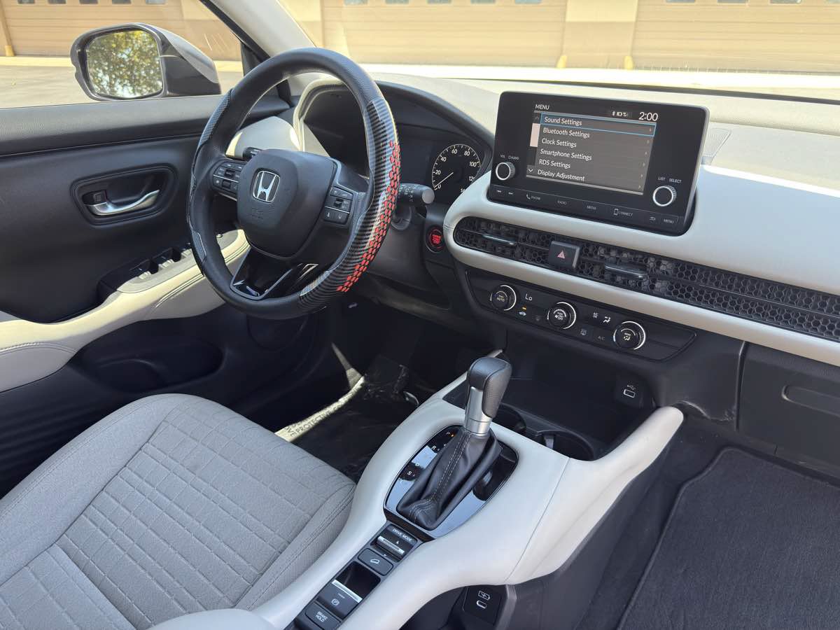 Used 2024 Honda HR-V LX image 17