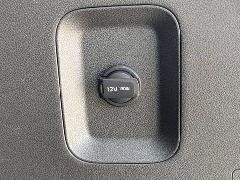 Certified 2024 Kia Carnival LX FWD image 15