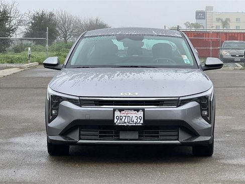 Used 2025 Kia K4 EX image 11