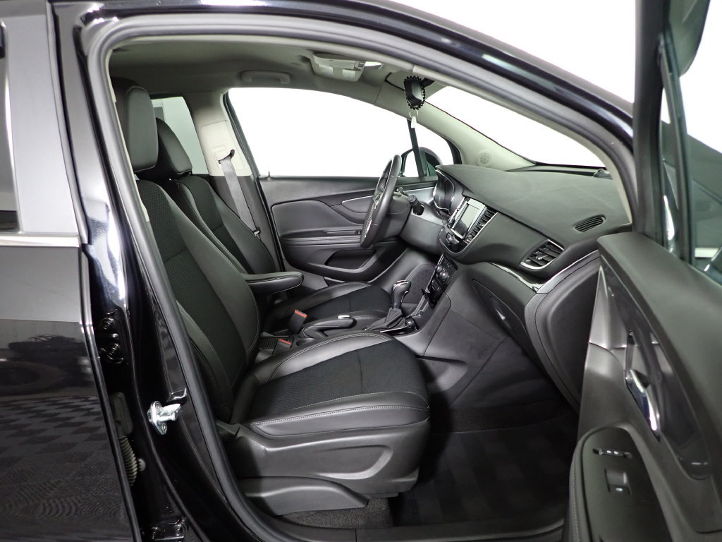 Used 2022 Buick Encore Preferred w/ Safety Package AWD/4WD image 34