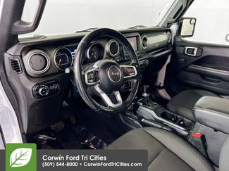 Used 2019 Jeep Wrangler Unlimited Sahara AWD/4WD video 3