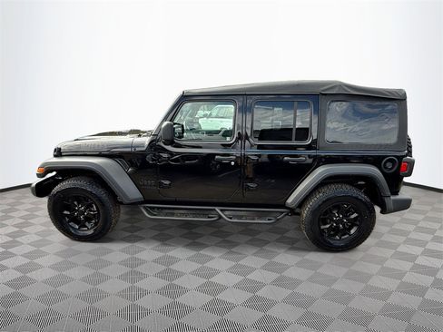 Used 2021 Jeep Wrangler Unlimited Willys image 9