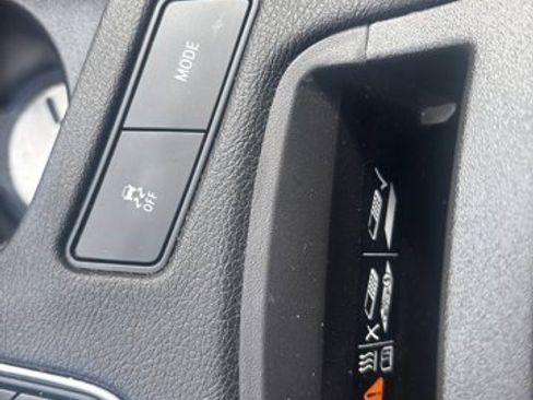 Certified 2022 Cadillac XT5 Premium Luxury image 19