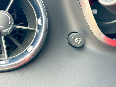 Used 2022 Chevrolet Camaro LT w/ Technology Package image 30