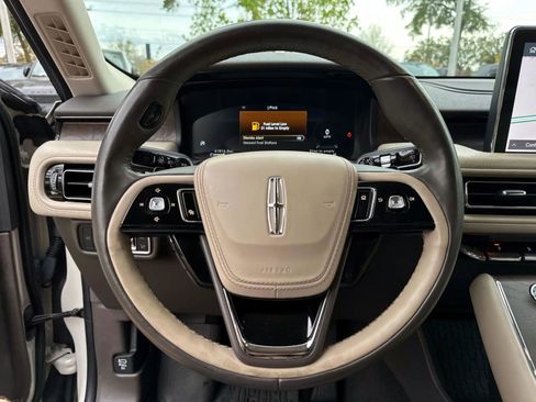 Used 2020 Lincoln Aviator Reserve w/ Equipment Group 202A image 25