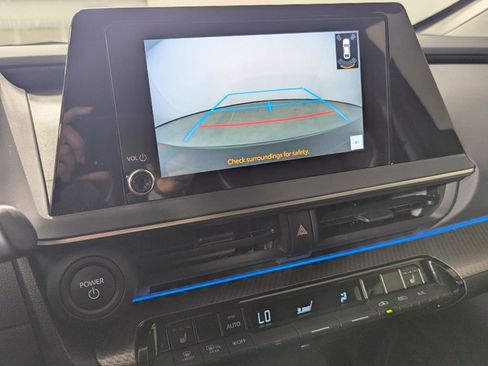 Used 2025 Toyota Prius XLE FWD image 26