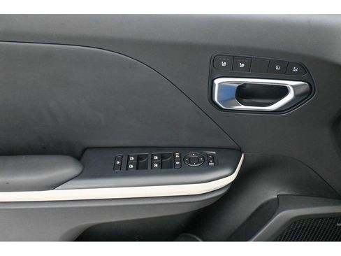 New 2025 Kia K4 GT-Line image 14