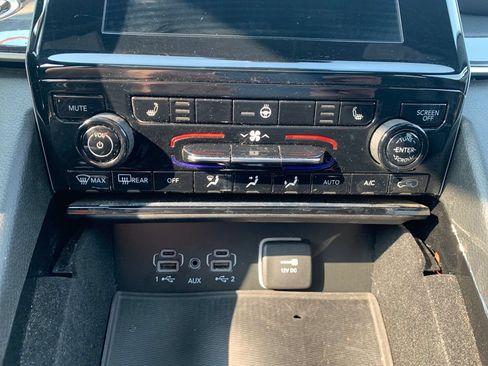 Used 2021 Jeep Grand Cherokee L Laredo AWD/4WD image 26