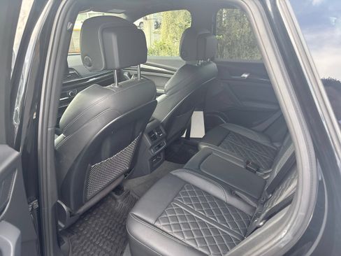 Used 2023 Audi SQ5 Premium Plus w/ Premium Plus Package AWD/4WD image 7