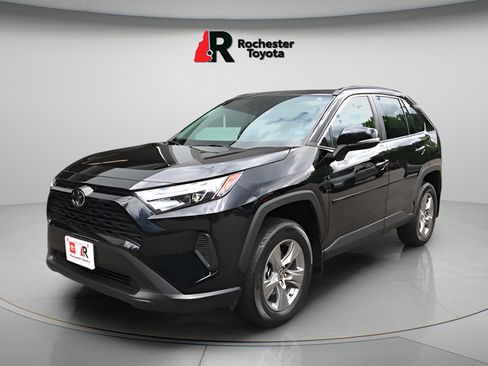 Certified 2024 Toyota RAV4 XLE w/ Convenience Package AWD/4WD image 3