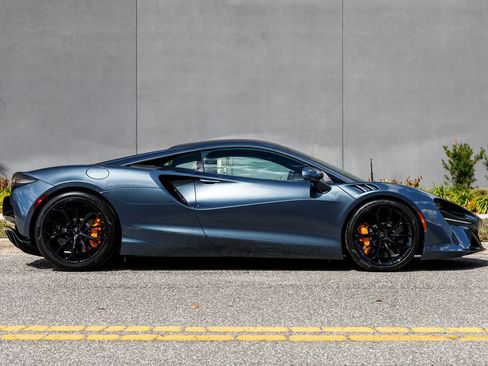 New 2026 McLaren Artura RWD image 5
