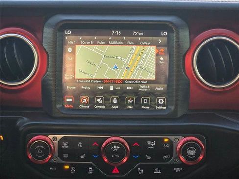 Used 2020 Jeep Gladiator Rubicon AWD/4WD image 13