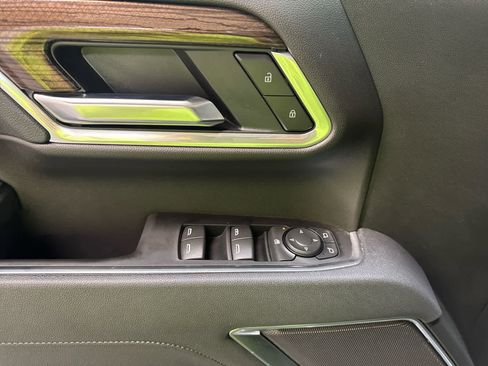 Certified 2025 Chevrolet Silverado 2500 LT w/ Convenience Package image 14