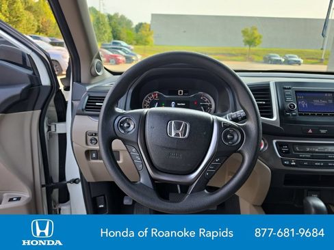 Used 2018 Honda Pilot LX image 13