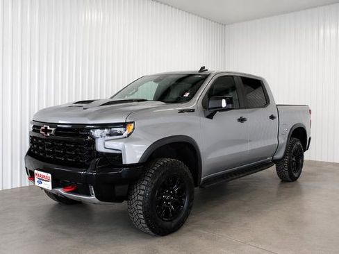 Used 2023 Chevrolet Silverado 1500 ZR2 w/ Technology Package AWD/4WD image 1
