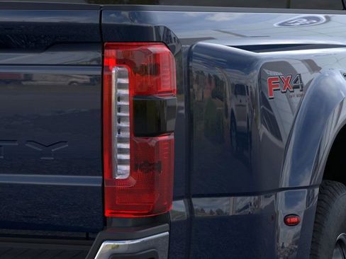 New 2025 Ford F350 Lariat w/ Chrome Package AWD/4WD image 22