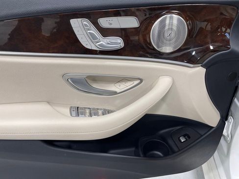 Used 2022 Mercedes-Benz E 350 4MATIC Sedan image 18