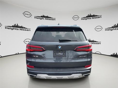 Used 2021 BMW X5 xDrive40i w/ Premium Package 2 image 3