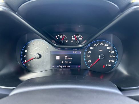 Used 2022 GMC Canyon AT4 w/ Driver Alert Package AWD/4WD image 14
