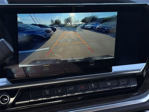 Certified 2025 Chevrolet Silverado 3500 LT image 21