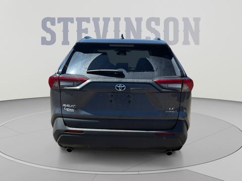 Used 2024 Toyota RAV4 LE AWD/4WD image 4