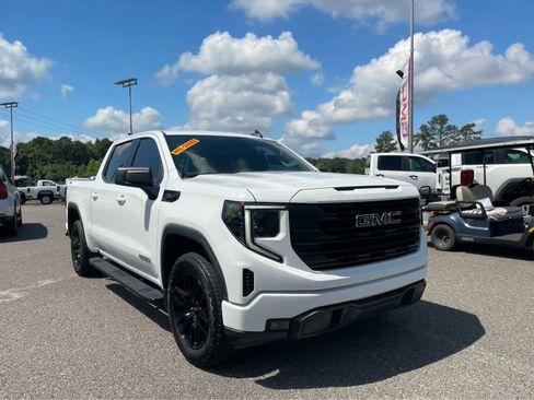 Used 2024 GMC Sierra 1500 Elevation AWD/4WD image 3