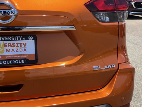 Used 2019 Nissan Rogue SL w/ Premium Package AWD/4WD image 28