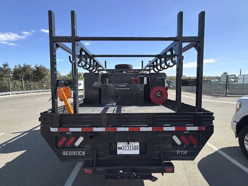 Used 2022 Ford F550 4x4 Crew Cab Super Duty w/ Power Equipment Group image 6