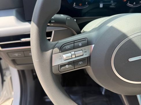 Used 2025 Hyundai Sonata SE FWD image 13