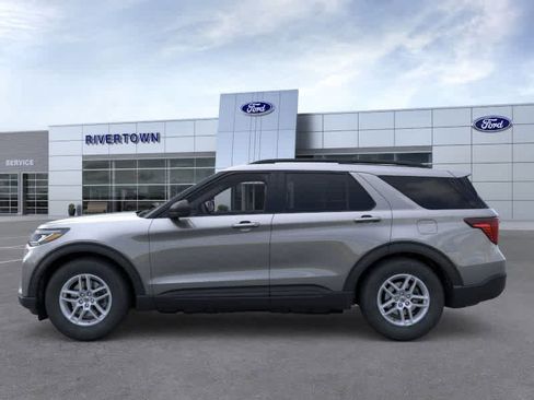 New 2026 Ford Explorer Active image 3