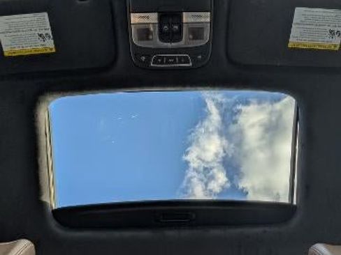 Used 2022 Kia Telluride SX w/ SX Prestige Package image 20